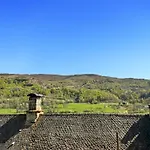 Refuge De Nino - Vue Panoramique- Proche Du Lioran